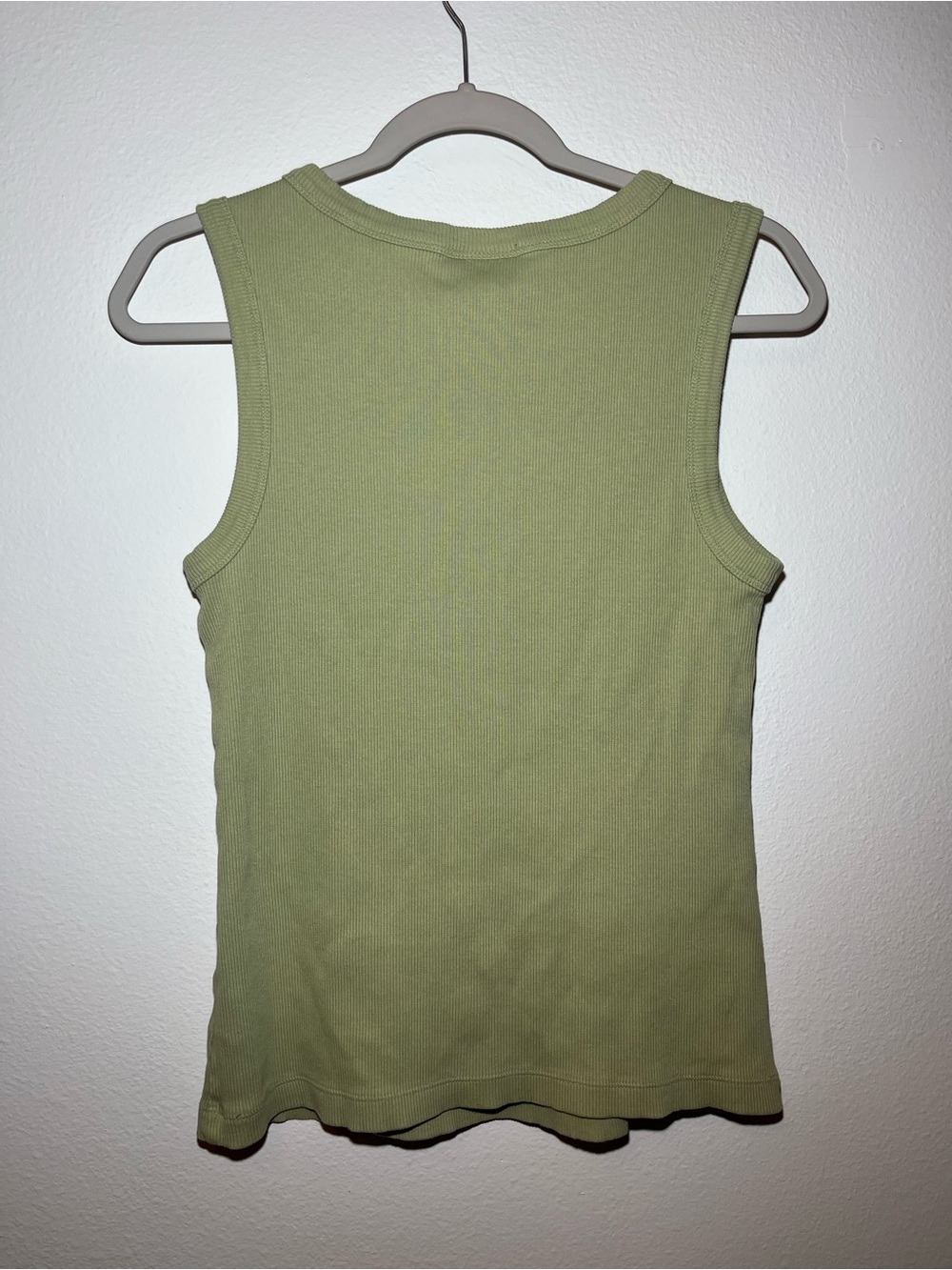 Universal Thread Henley Tank Sage Green - Picture 5 of 6